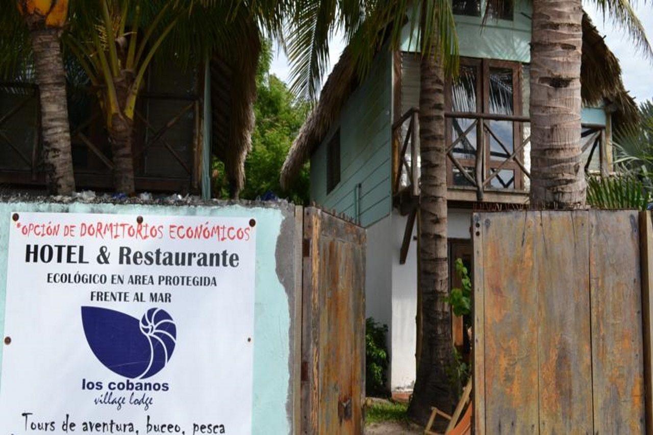 Hotel Los Cobanos Village Lodge Buitenkant foto