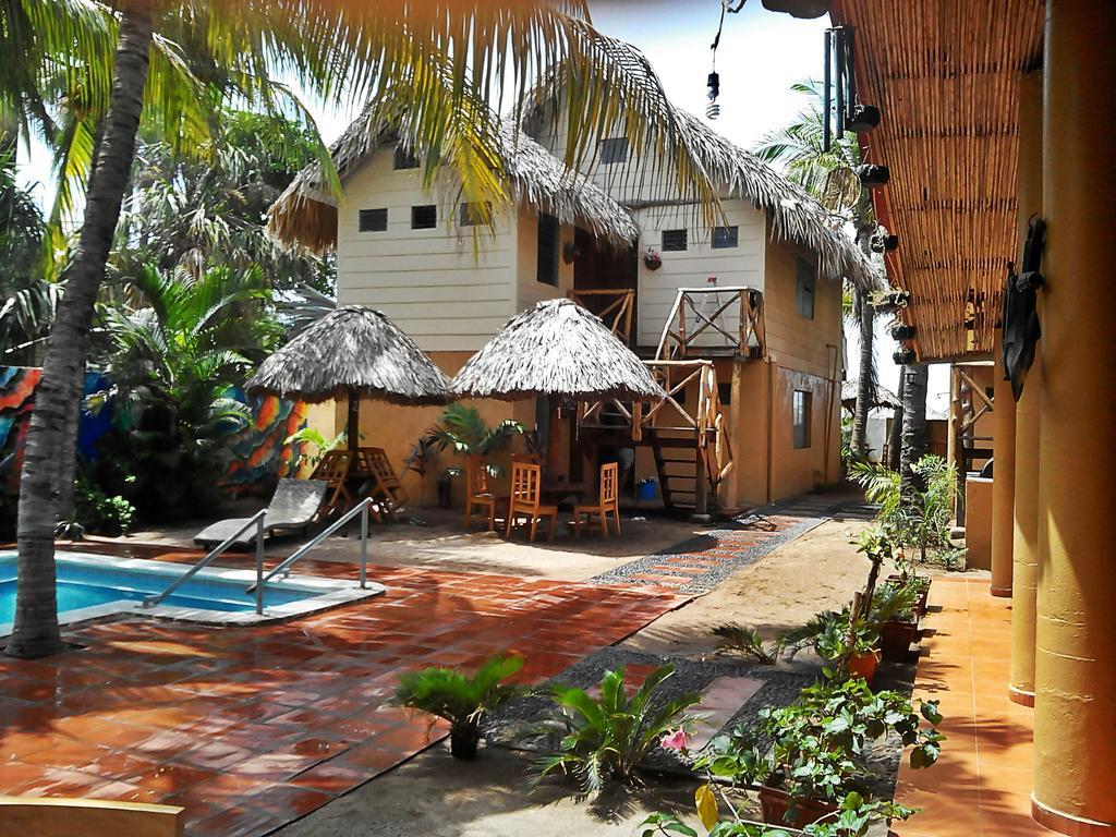 Hotel Los Cobanos Village Lodge Buitenkant foto